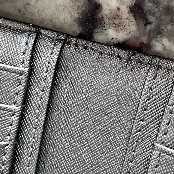 Kate Spade Stacy Wallet in Metallic Silver Saffiano Leather - Picture 13 of 14